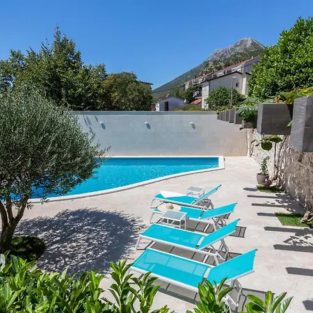 Stunning In With Wifi